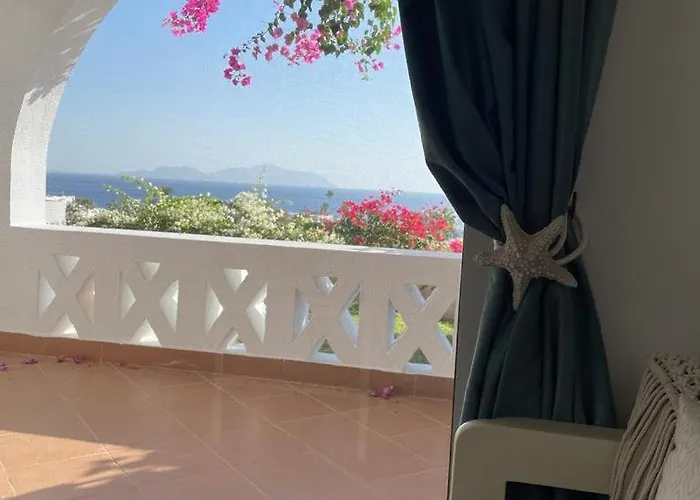 La Vista Mare Domina Coral Bay Villa